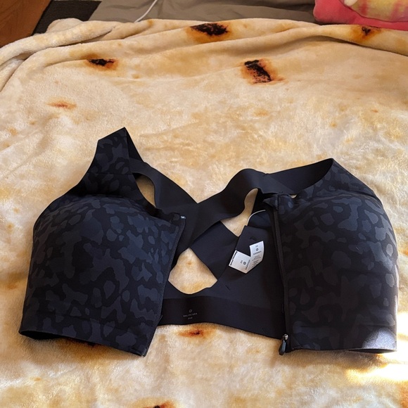 lululemon athletica Camo Black Sports Bra - Picture 8 of 14